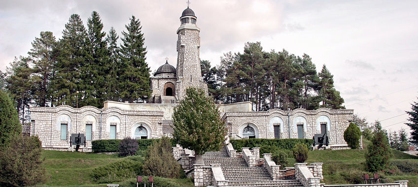 principala mausoleul mateias (1)